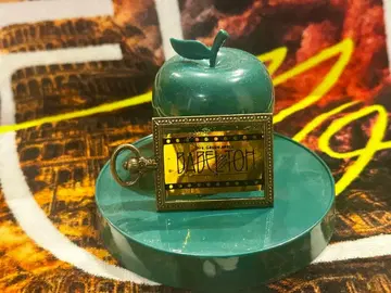 핸드메이드 BABELnoTOH 금 테이프 키링 참