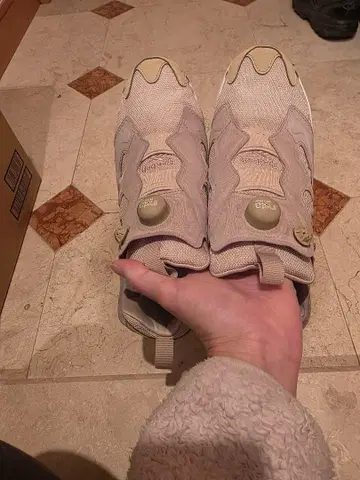 리복 인스타펌프 퓨리