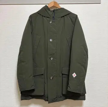 새상품급 드레스토리아 남성용 다운 코트 S