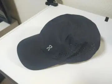 [ 새상품급 ] On 온 Lightweight Cap 블랙