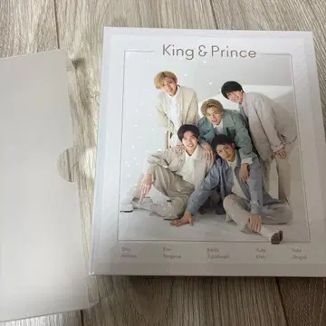 King & Prince 앨범 & 사진 80장, 씰 4개, 엽서 4장