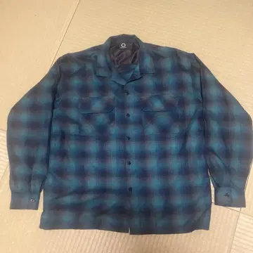 오픈 카라 옴브레 체크 셔츠