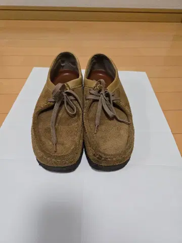 클락스 90s 왈라비 26cm