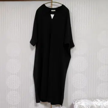 블랙 티셔츠 원피스 V넥 7부 소매