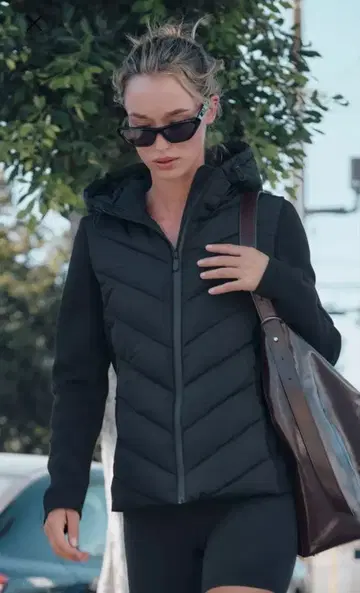 ZARA 블랙 후드 부착 다운 자켓