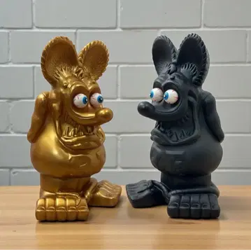 랫핑 소프트 비닐 블랙&골드 30cm 사이즈 2점 세트