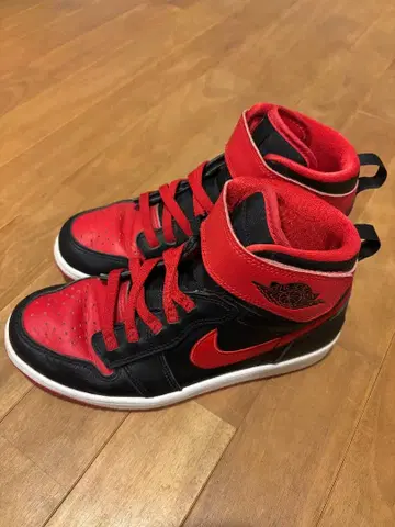 조던 1 미드컷 벨크로 테이프 타입