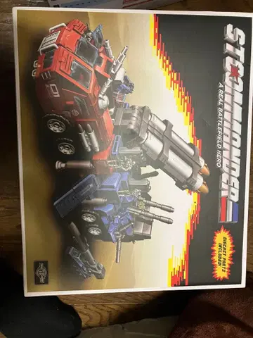 TFC TOYS STCOMMANDER 트랜스포머 옵티머스 느낌