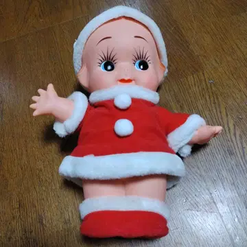 큐피 인형 빨간 산타 의류