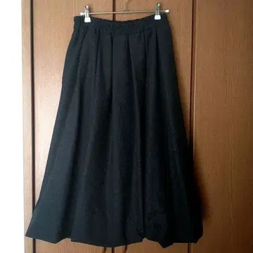 [ 새상품급 ] MIDIUMI 미디 울 벌룬 스커트