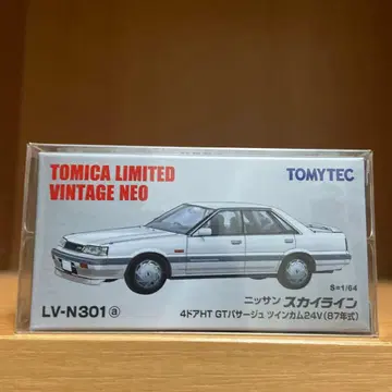 토미카 리미티드 빈티지 네오 닛산 스카이라인 4도어 HT GT