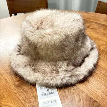 ZARA 퍼 햇 미사용 새상품 택 포함 M 사이즈 퍼 모자