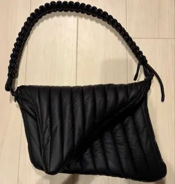 Nutemperer 숄더백