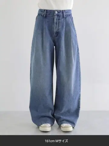 미사용 새상품 와이드 레그 데님 팬츠 M 사이즈