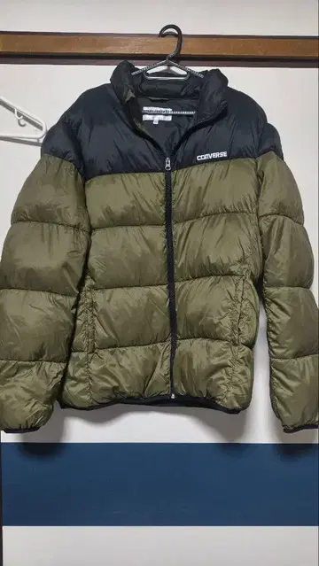 CONVERSE 다운 자켓 LL 사이즈 올리브 그린/블랙