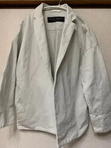 TRAVAIL MANUEL 화이트 커버올