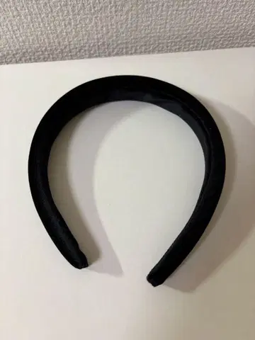 블랙 헤어밴드
