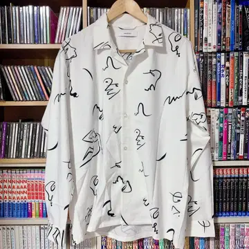 화이트 올 패턴 패턴 셔츠 긴팔 스크립트 추상 오픈 카라 셔츠