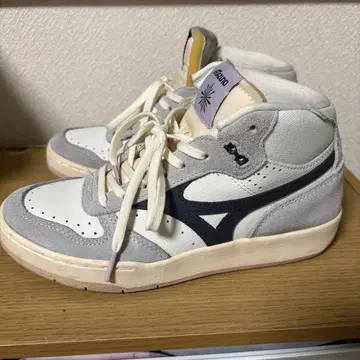 미즈노 하이컷 스니커즈 와가시 화이트/그레이/네이비