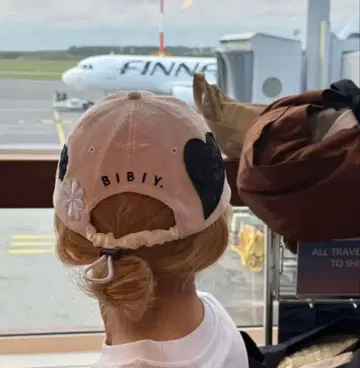 Bibiy. B. CLUB CAP popup 한정판