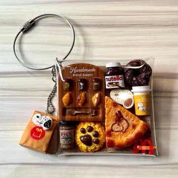 가챠 파우치 카페 브라운 PEANUTS