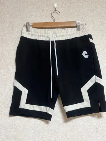 크로노스 하프 팬츠 M 사이즈