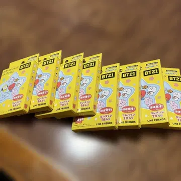 BT21 별 모양 캔 배지 총 8종류