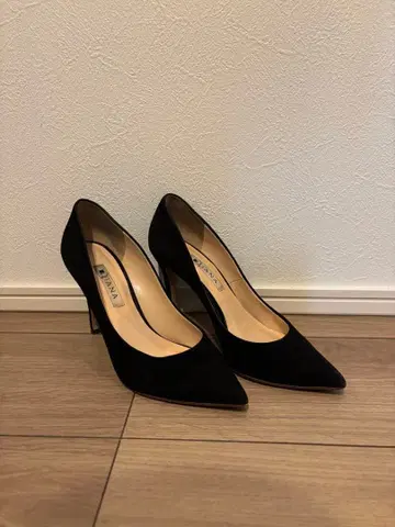 블랙 스웨이드 스틸레토 하이힐