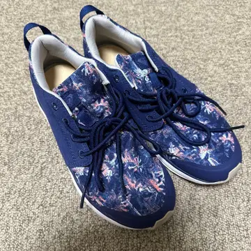 ROXY 네이비 플로럴 스니커즈 7 USA