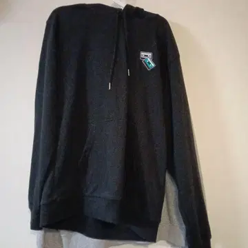 WEGO 카세트 테이프 자수 다크 그레이 블랙 후드티