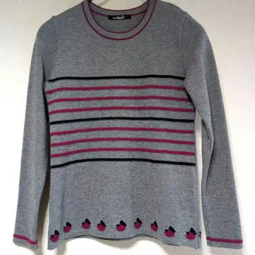 그레이 스트라이프 니트 스웨터 긴팔