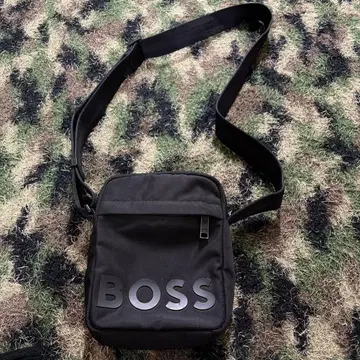 BOSS 블랙 숄더백 컨디션 최상