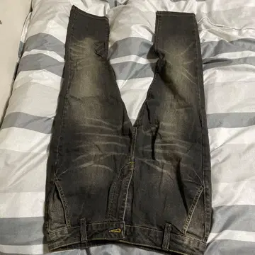 LEFLAH 블랙 데님 팬츠