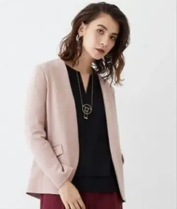 유나이티드 도쿄 핑크 노카라 자켓