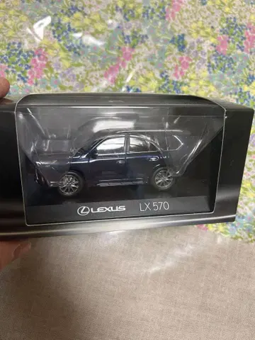 Lexus LX 570 미니카 1/43 다크 블루