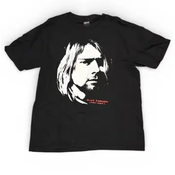 커트 코베인 T셔츠 (블랙)