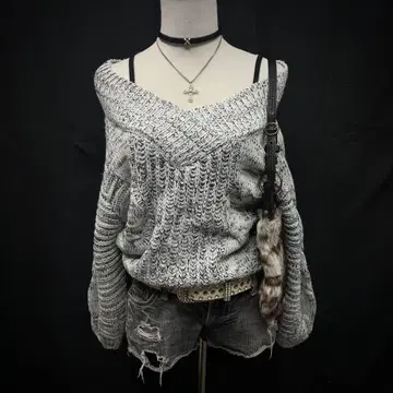 헤이세이 갸루 y2k 그런지 2way 오프숄더 V넥 니트 다크코어