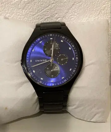 새상품급 BERING 파랑 다이얼 쿼츠 손목시계