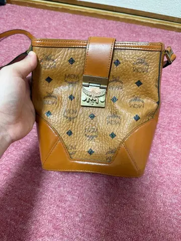 MCM 숄더백 브라운