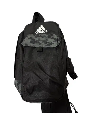[ 새상품급 ] 모모쿠로 바디백 adidas
