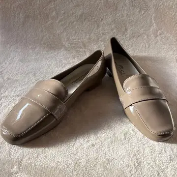 TEMPERATE 템퍼레이트 플랫 펌프스 그레이 우천 겸용 23cm