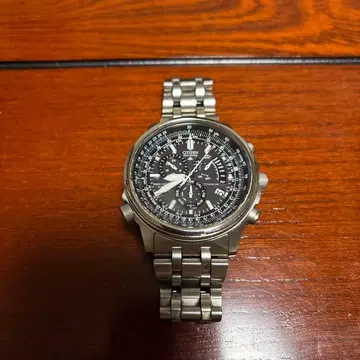 CITIZEN 크로노그래프 200m 방수 스테인리스