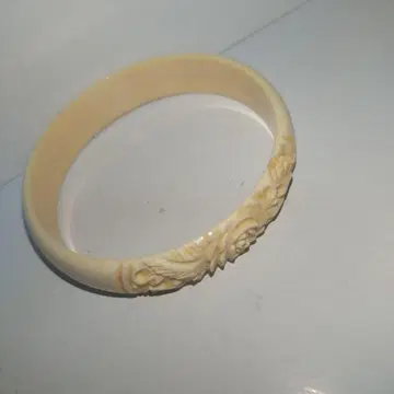 꽃 조각 크림색 뱅글
