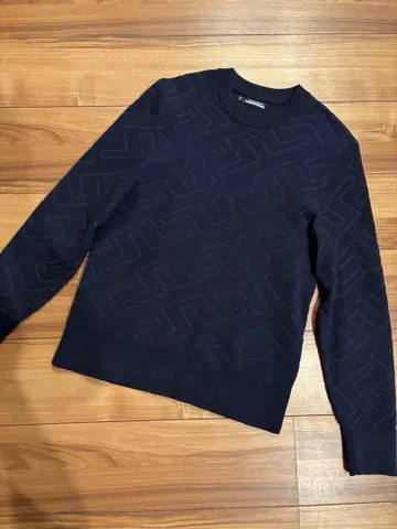 J.LINDEBERG 네이비 스웨터