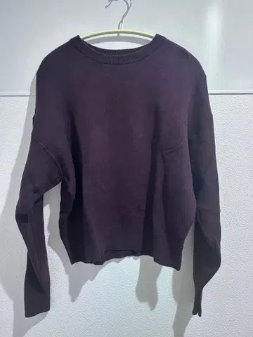 유니클로 스무스 코튼 크루넥 스웨터 와인