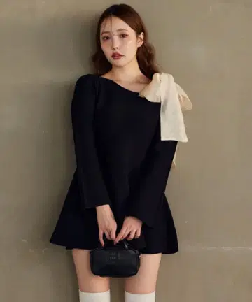 oneafteranotherNICECLAUP 어깨 리본 원피스