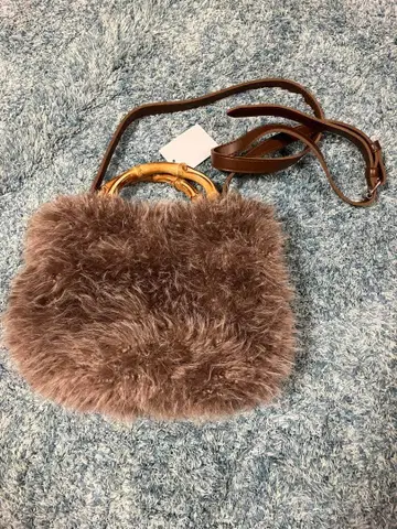 [택 포함 새상품] 퍼 백 2way 브라운