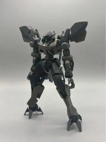 철혈의 오펀스 HG 1/144 그레이즈 아인