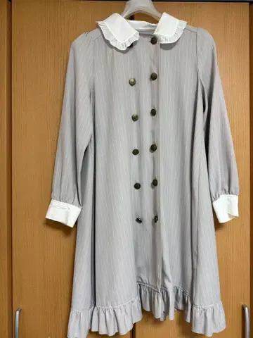 프릴 옷깃 스트라이프 원피스