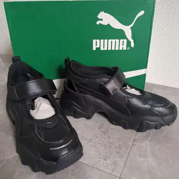 컨디션 최상 23cm PUMA 블랙 스니커즈 팔서 웨지 통굽 푸마